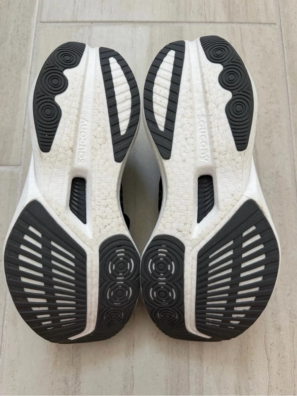Saucony Endorphin Speed 5 women’s size 7